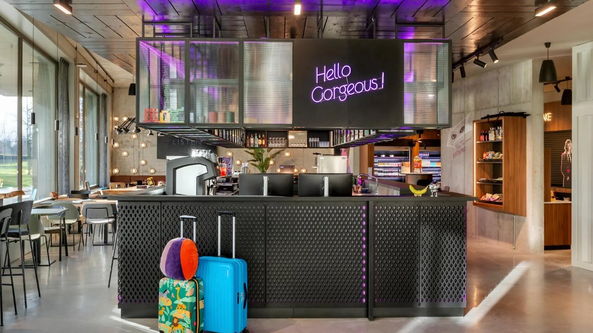 Moxy Antwerp Hotel