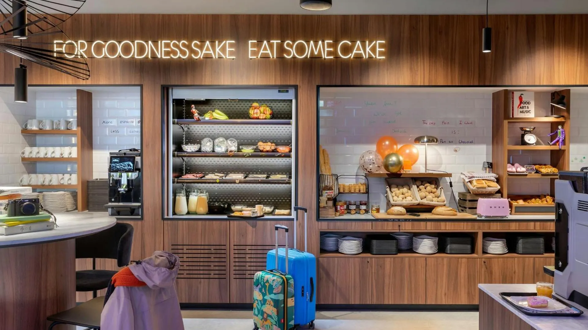 Moxy Antwerp Hotel